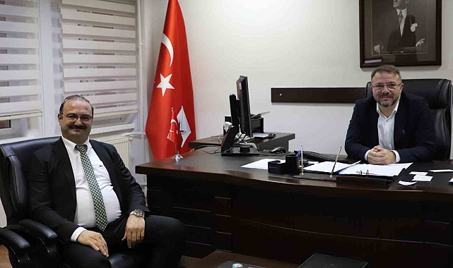 Atatürk Üniversitesi Rektörü Hacımüftüoğlu'ndan yönetim ekibine hayırlı olsun ziyareti