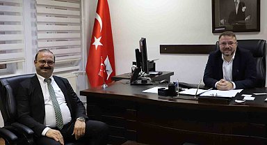 Atatürk Üniversitesi Rektörü Hacımüftüoğlu'ndan yönetim ekibine hayırlı olsun ziyareti