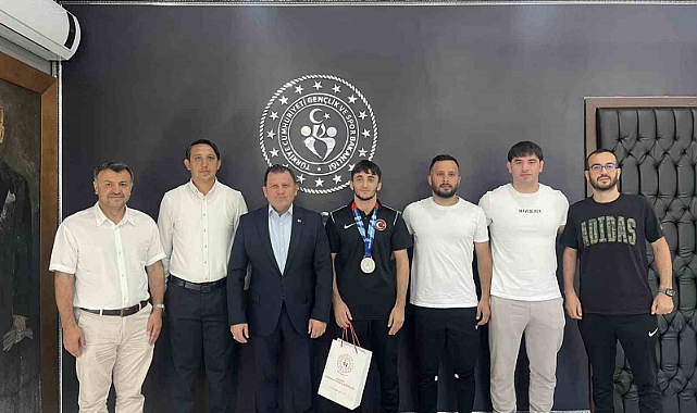 Avrupa ikincisi güreşçiden Kabakcı’ya ziyaret