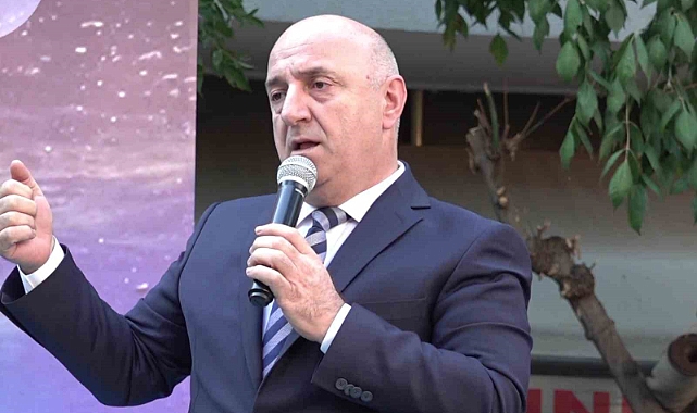 Başkan Bıyık: "’Binlerce balık katledildi’ diyenler gerçekten çevreciyseniz İzmir’deki balık ölümlerini durdurun"