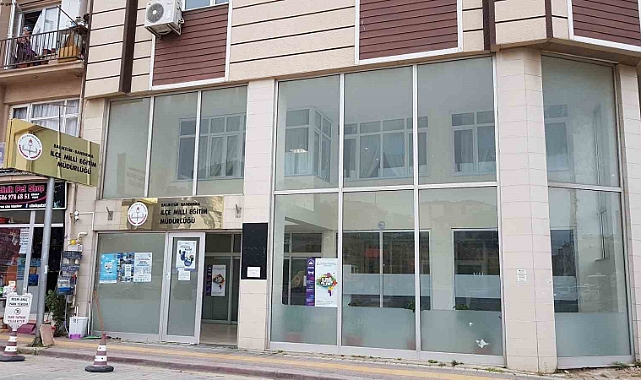 Çalıştığı Milli Eğitim Müdürlüğü’nden hırsızlık yaptı