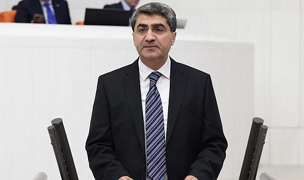 DEVA Partili Ekmen: Ülkenin gerçek gündemi adaylar veya yeni anayasa değil
