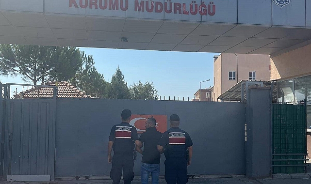Efeler’de 20 yıl hapis cezası ile aranıyordu, yakalandı