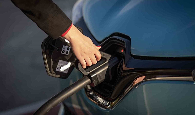 EN YAKIT, Ankara-Niğde Otoyolu’nun ilk elektrikli şarj istasyonunu kurdu