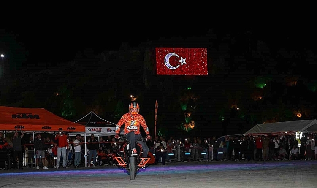 Erzincan Ergan Dağında motosiklet akrobasi şov