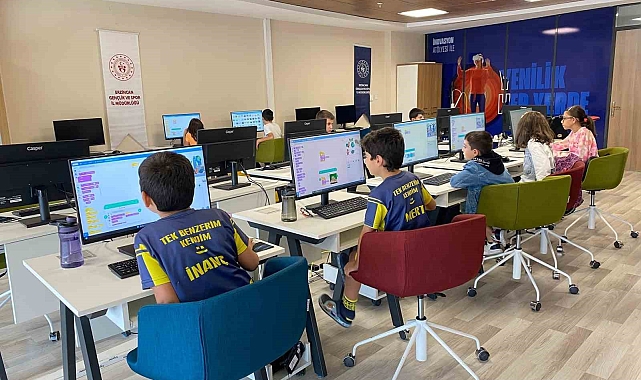 Erzincan'da çocuklara "Robotik ve Kodlama Eğitimi" veriliyor