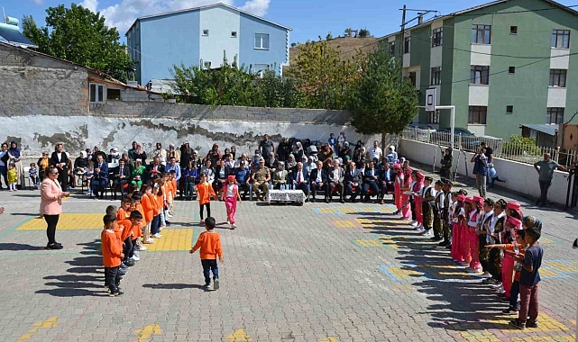 Erzincan'ın Tercan ilçesinde İlköğretim Haftası etkinlikleri yapıldı