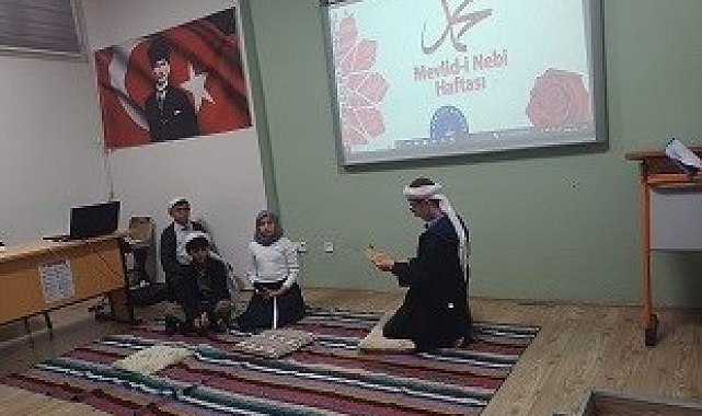 Faik Güngör Ortaokulu'nda Mevlid-i nebi haftası programı