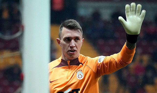 Galatasaray’da derbilerin en deneyimlisi Fernando Muslera
