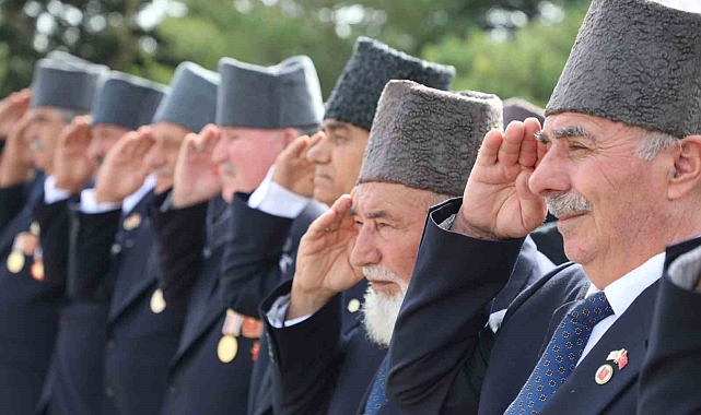 Gazilerle birlikte yürüdüler