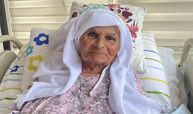 Gülten ninenin 108 yaşına rağmen hiçbir hastalığı yok