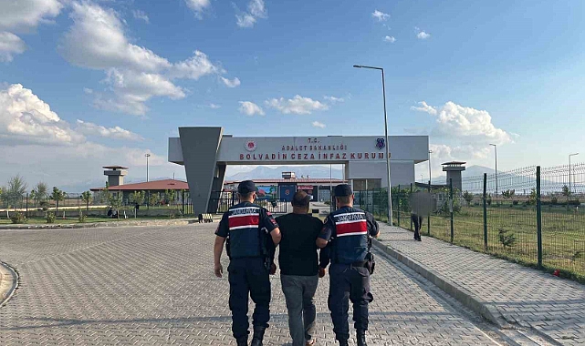Hırsızlık suçundan 3 yıl 9 ay hapis cezasıyla aranan şahıs yakalandı