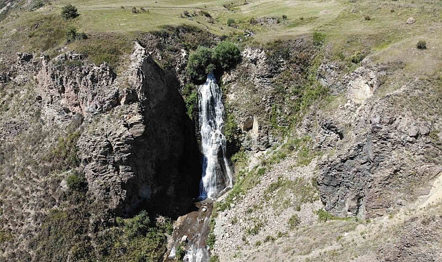 Kars'ın Susuz şelalesi, tam anlamıyla turizme kazandırılmayı bekliyor