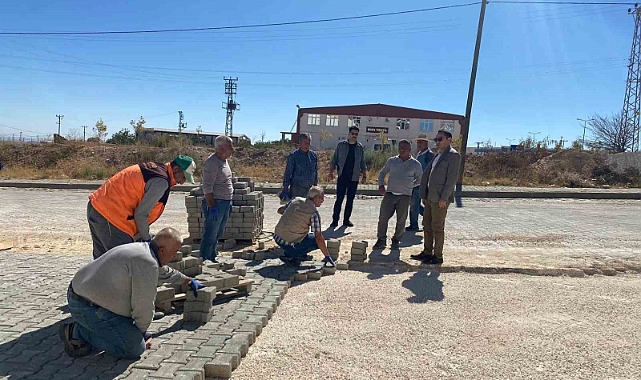 Kaymakam Partal, yol yapım çalışmalarını inceledi