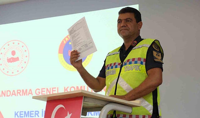 Kemer’de servis şoförlerine eğitim