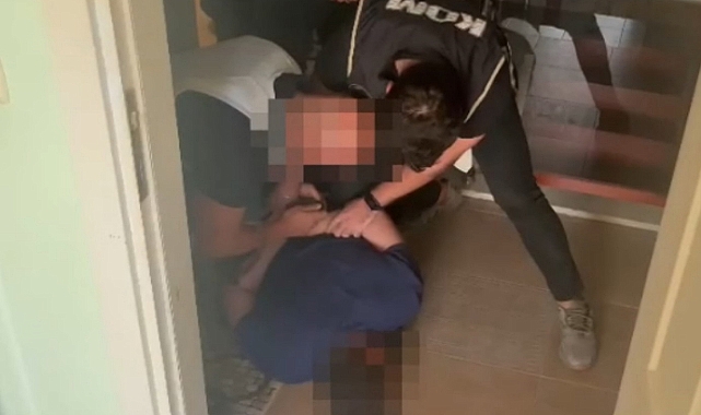 Kırmızı bültenle aranan şahıs operasyonla yakalandı