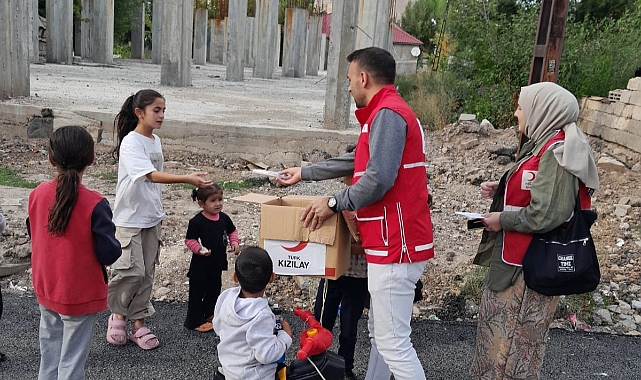 Kızılay'dan Çocuklara Sıcacık Bir Dokunuş: Patnos'ta Mutluluk Var!