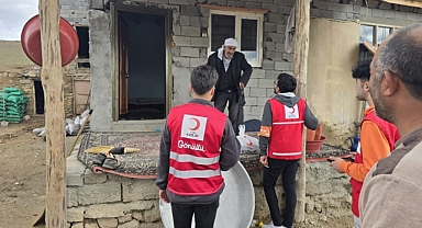 Kızılay, Diyadin’de çalmadık kapı bırakmıyor