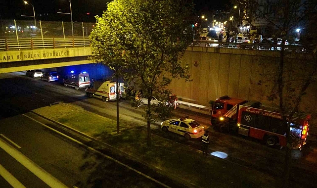 Kontrolden çıkan araç karşı şeride geçti: 2 yaralı