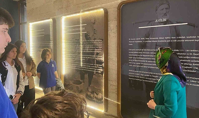 Lise öğrencileri ahiliği öğreniyor