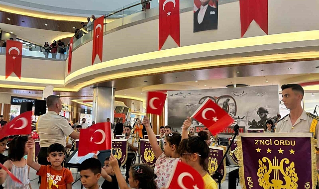 Malatya Park AVM'de Zafer coşkusu