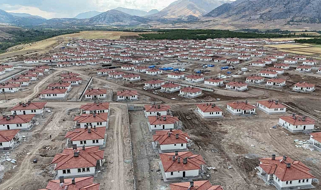 Malatya'da köy evleri hızla tamamlanıyor