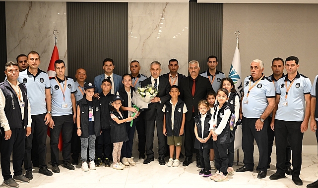 Malatya'da minik zabıtalar sevimlilikleriyle dikkat çekiyor