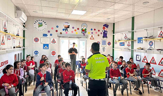 Okul çevrelerinde ve servis araçlarında güvenlik önlemleri arttırıldı
