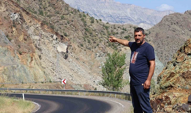 Oltu - Artvin karayolu heyelan nedeni ile 3 gündür kapalı