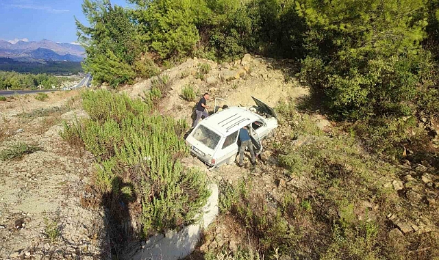 Otomobil şarampole yuvarlandı, sürücü yaşamını yitirdi