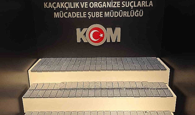 Polis Van'da gümrük kaçağı 296 adet cep telefonu ele geçirdi