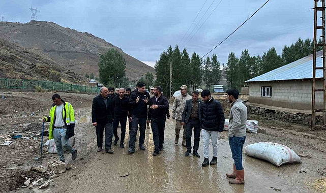 Saray Kaymakamı Gürdal sel bölgesinde