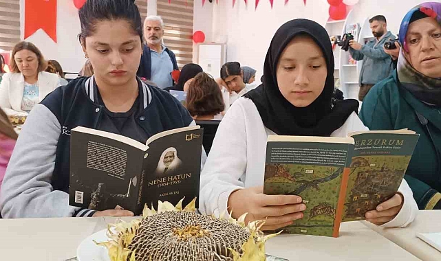 Şehit aileleri ve çocuklar "Şehitlerimizin Emanetiyle Birlikte Okuyoruz" etkinliğinde buluştu