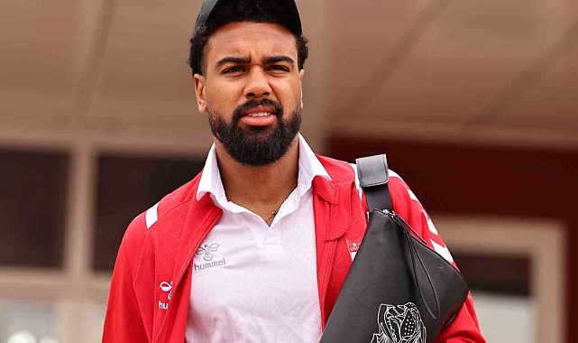 Sivasspor kafilesi, Konya’ya gitti