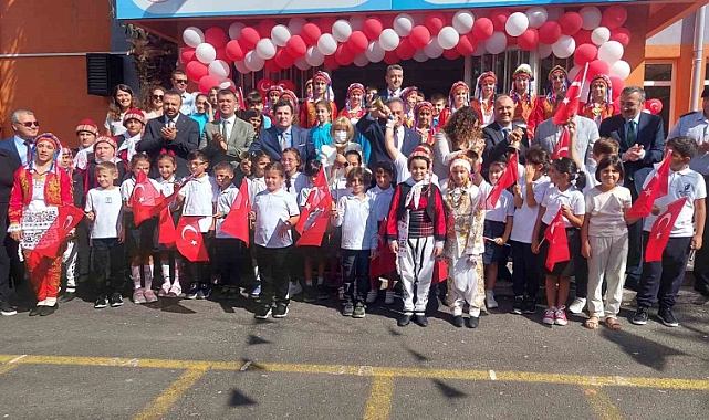 Tekirdağ’da ilk ders zili renkli görüntülere sahne oldu