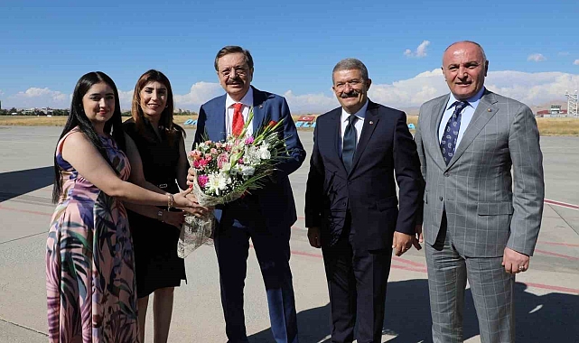 TOBB Başkanı Hisarcıklıoğlu: "Van, doğru yolda ilerliyor"
