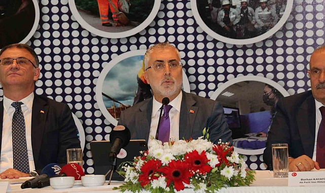 "Türkiye, artık yüz yıllık kalkınma planları yapan bir ülke haline gelmiştir"