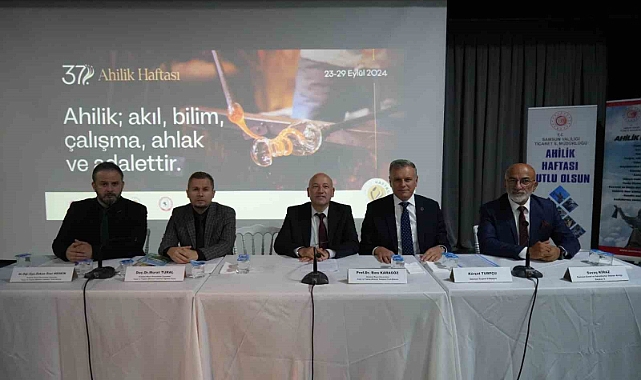 Türklerde Ahilik Kültürü ve Esnaf Teşkilatı Paneli