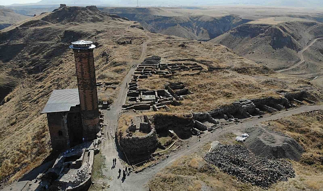 UNESCO Dünya Miras Listesi Ani'de Selçuklu dönemine ait erzak deposu ortaya çıkarıldı