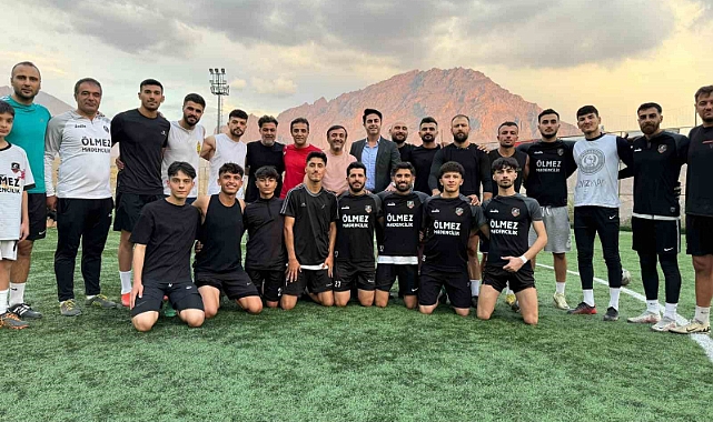 Ünlü oyuncu Ersin Korkut’tan Zapspor’a jest