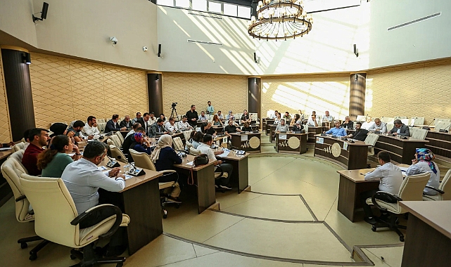 Van Büyükşehir Belediyesi'nden Önemli Kararlar: Çocuk Dostu Şehir ve Eğitimde Kolaylıklar