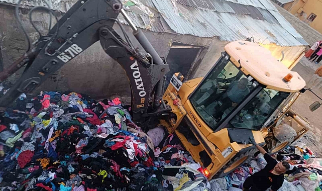 Van’da depo yangını