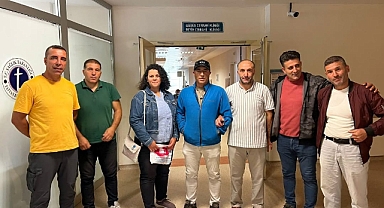 Van Gölü Aktivistleri'nden Dünya Turu Bisikletçisine Ziyaret