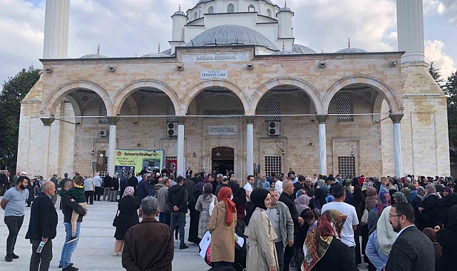 48 kişilik kafile umreye uğurlandı