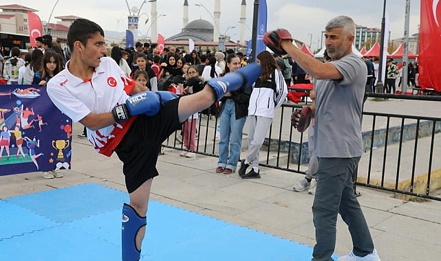 Ağrı’da Amatör Spor Haftası Etkinlikleri Düzenlendi