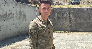 Ağrı'da kaza sonucu şehit olan Şehit Piyade Uzman Çavuş Burak Geniş toprağa verildi