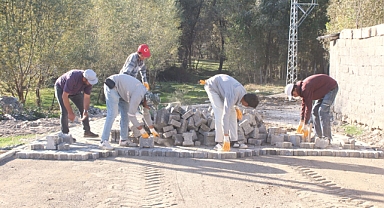 Ağrı'da köy yolu yenileme çalışmaları tamamlandı