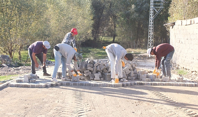 Ağrı'da köy yolu yenileme çalışmaları tamamlandı