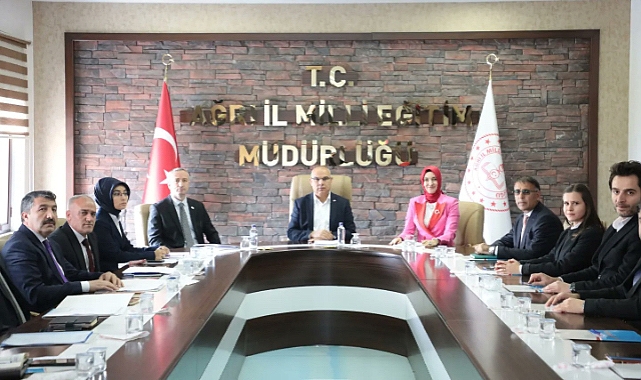 Ağrı’da "Okulum Beni Bekler" projesi değerlendirme toplantısı yapıldı