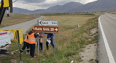 Ağrı’nın tarihi ve turistik mekânları için yönlendirme tabelaları yerleştirildi